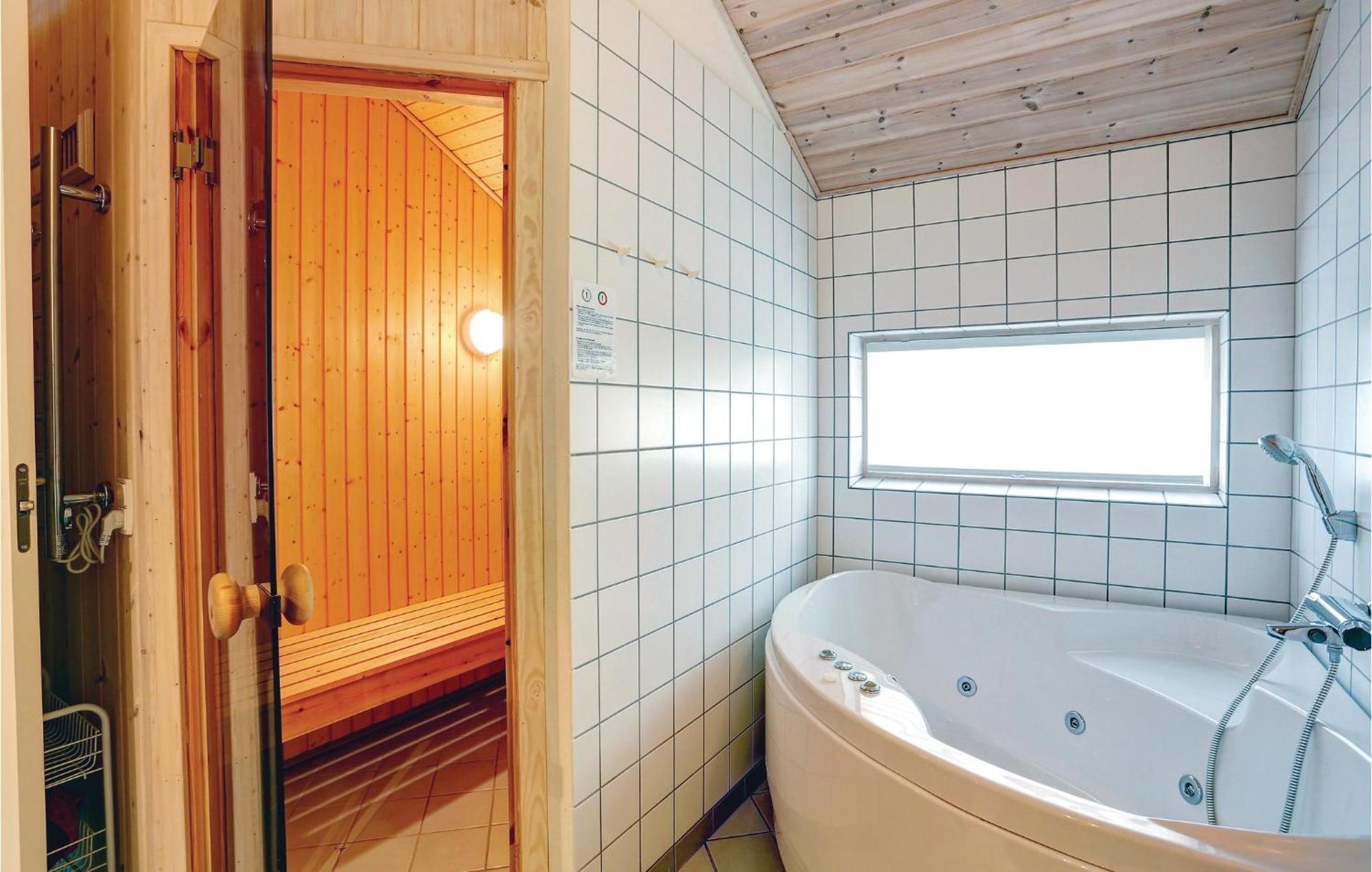 Awesome Home In Nexo With Sauna Snogebæk Εξωτερικό φωτογραφία